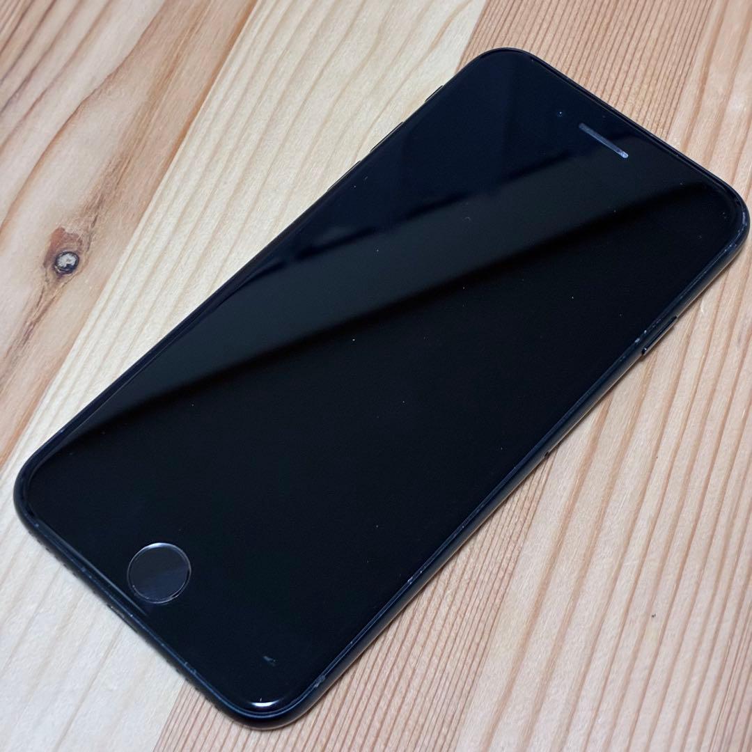 iPhone SE 第三世代　64GB SIMフリー　バッテリー100%