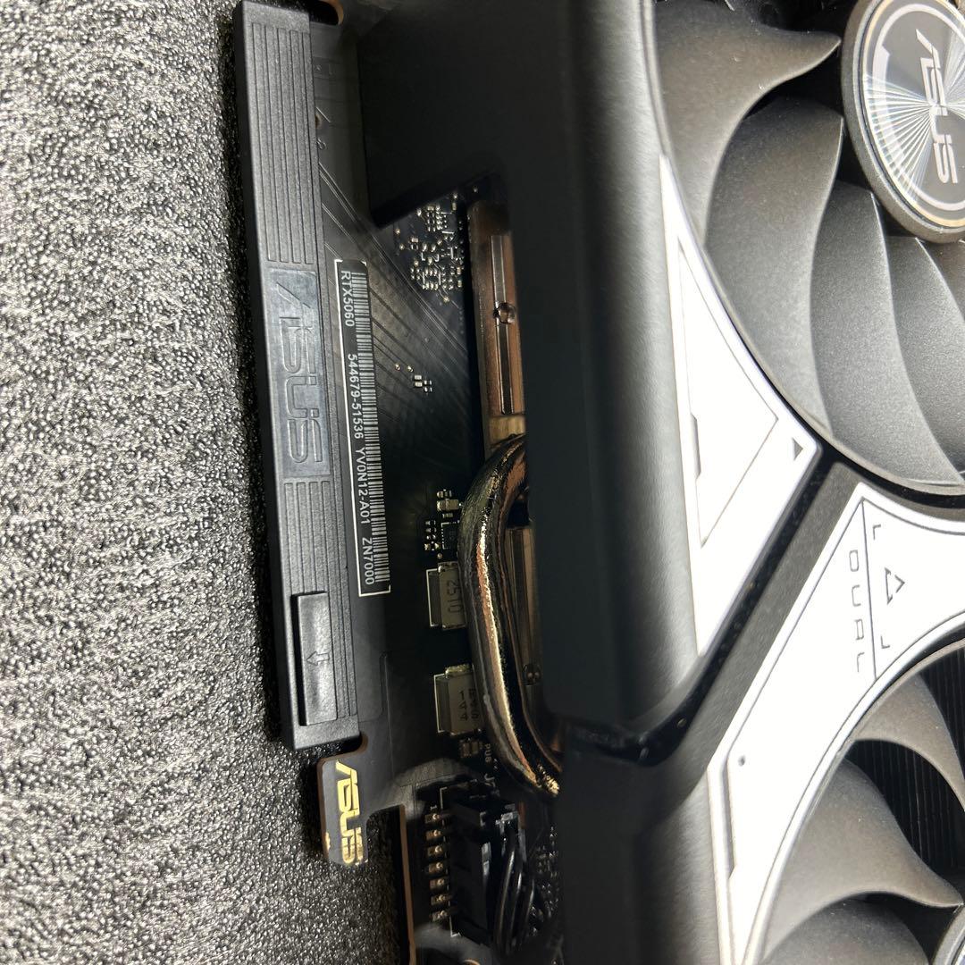 グラフィックボード・グラボ・ビデオカード ASUS DUAL GEFORCE RTX 5060