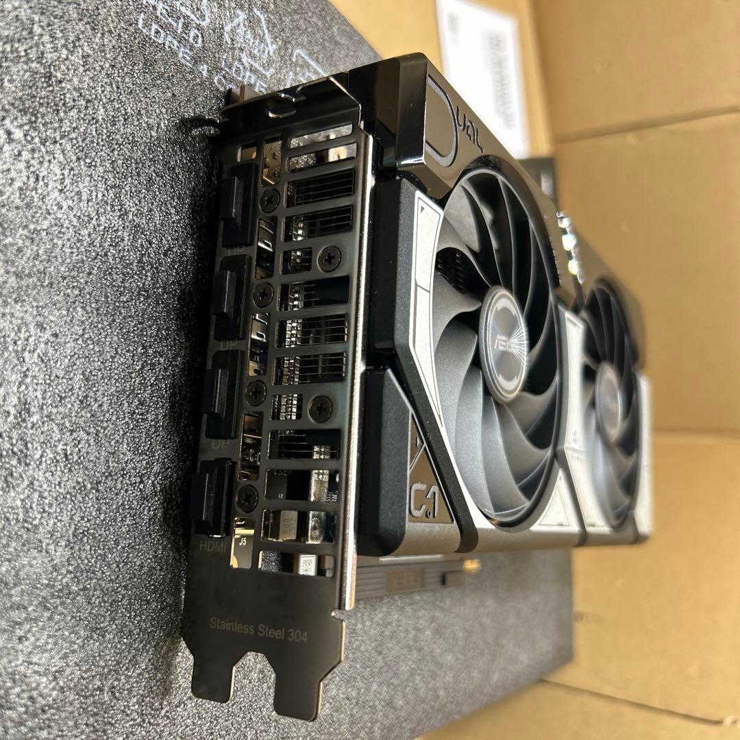 グラフィックボード・グラボ・ビデオカード ASUS DUAL GEFORCE RTX 5060