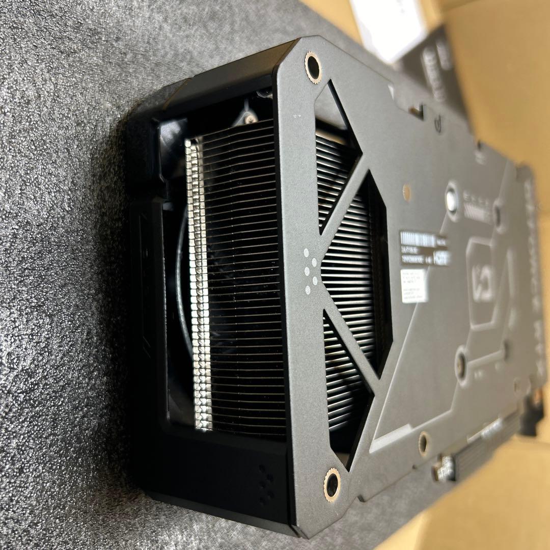 グラフィックボード・グラボ・ビデオカード ASUS DUAL GEFORCE RTX 5060