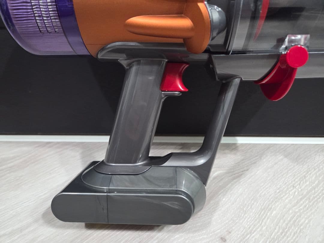 ④ダイソン dyson デジタルスリム SV18 本体のみ エコモード38分