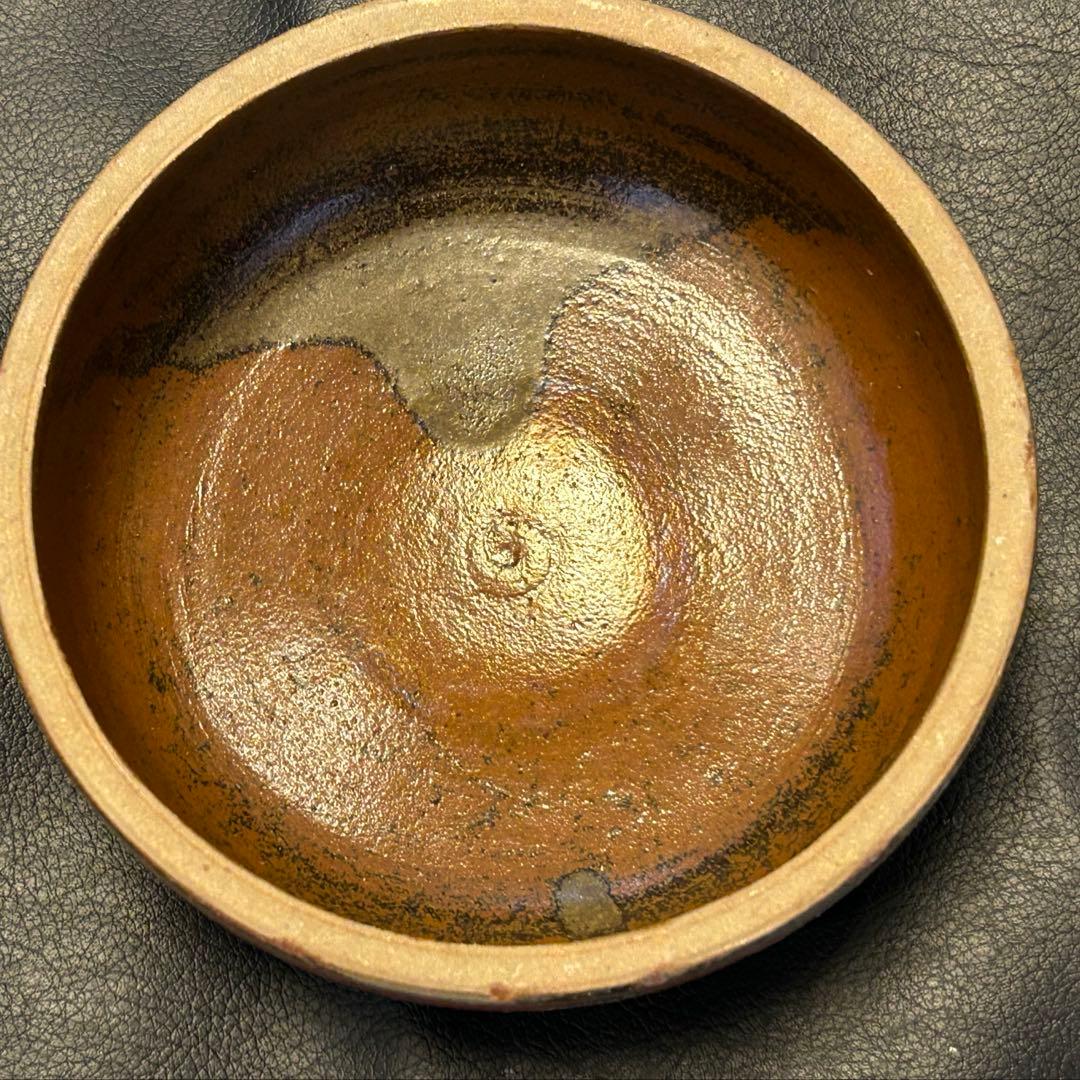 か*ん様 【壺屋焼】金城一門【金城と× 赤絵魚紋（あかえぎょもん）陶器容器 【お