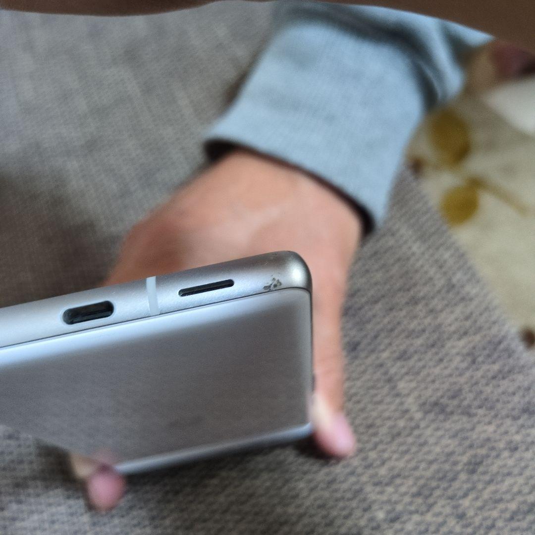 Google Pixel 7a ホワイト