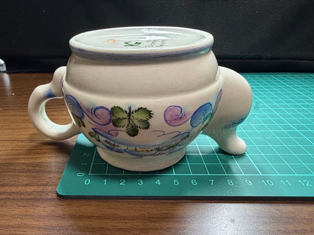 ソビエト　ヴィンテージ うさぎのポット。 長期保存品、現状、本品のみ、