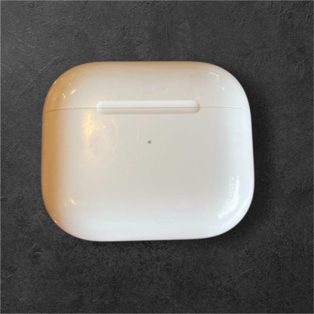 Apple  純正 AirPods 機種不明