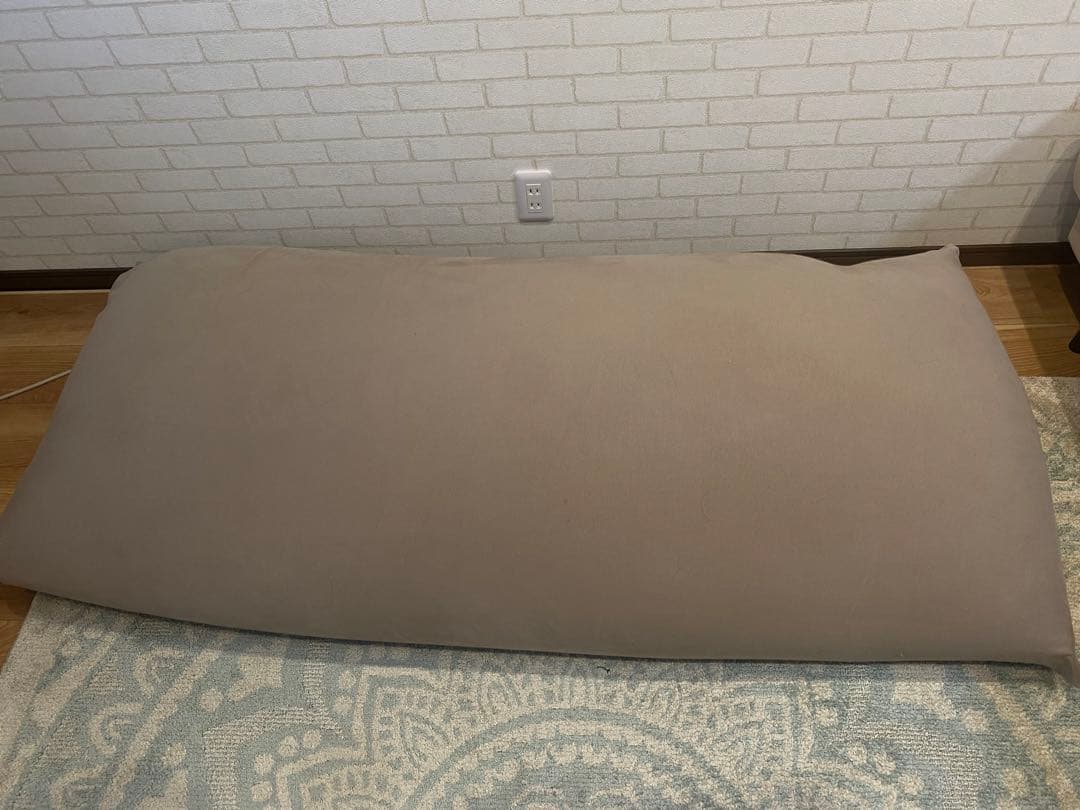 【期間限定大幅お値下げ】Yogibo Max ベージュ 170cm x 65cm