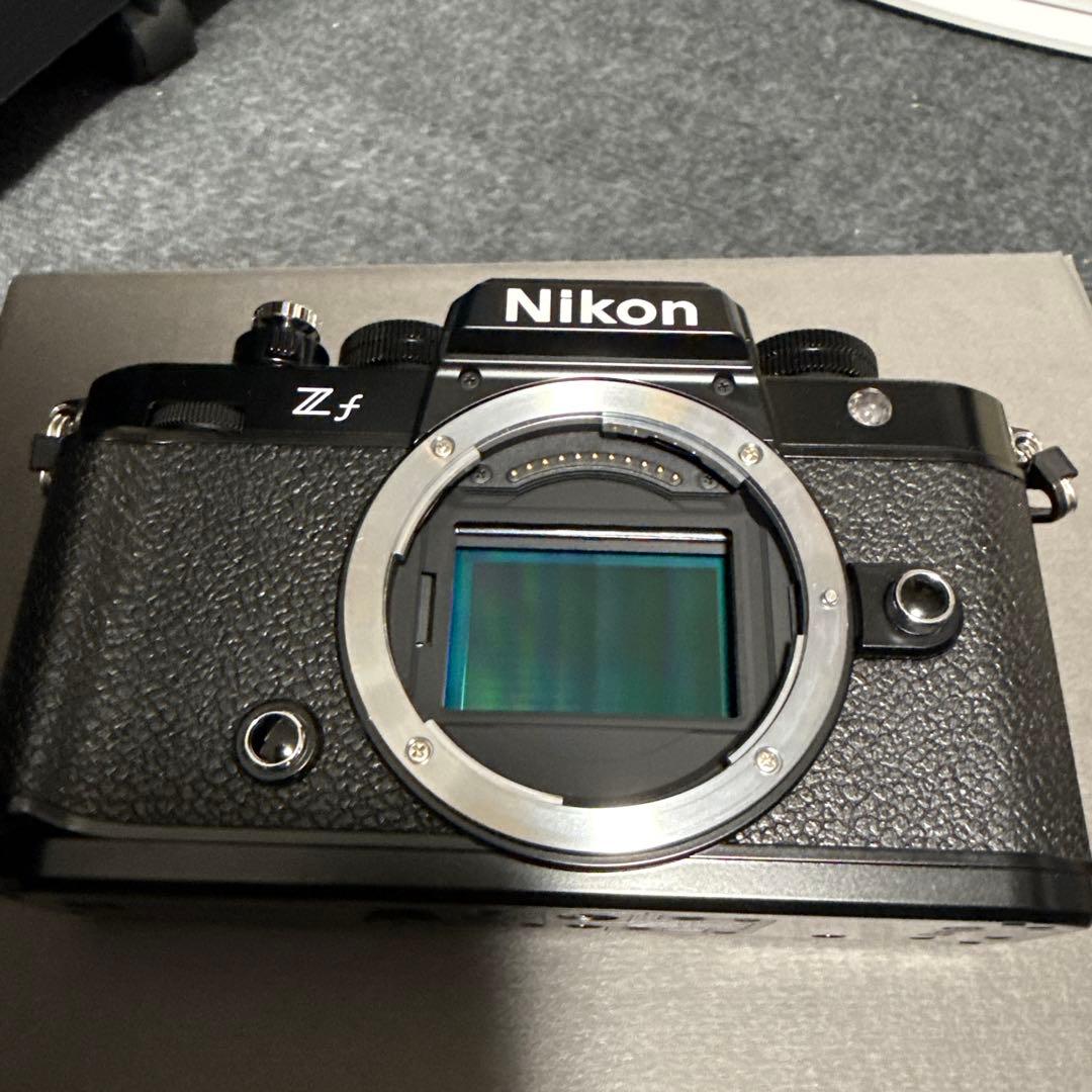 Nikon Zf 撮影回数370回 ＋ NIKKOR Z DX 16-50mm