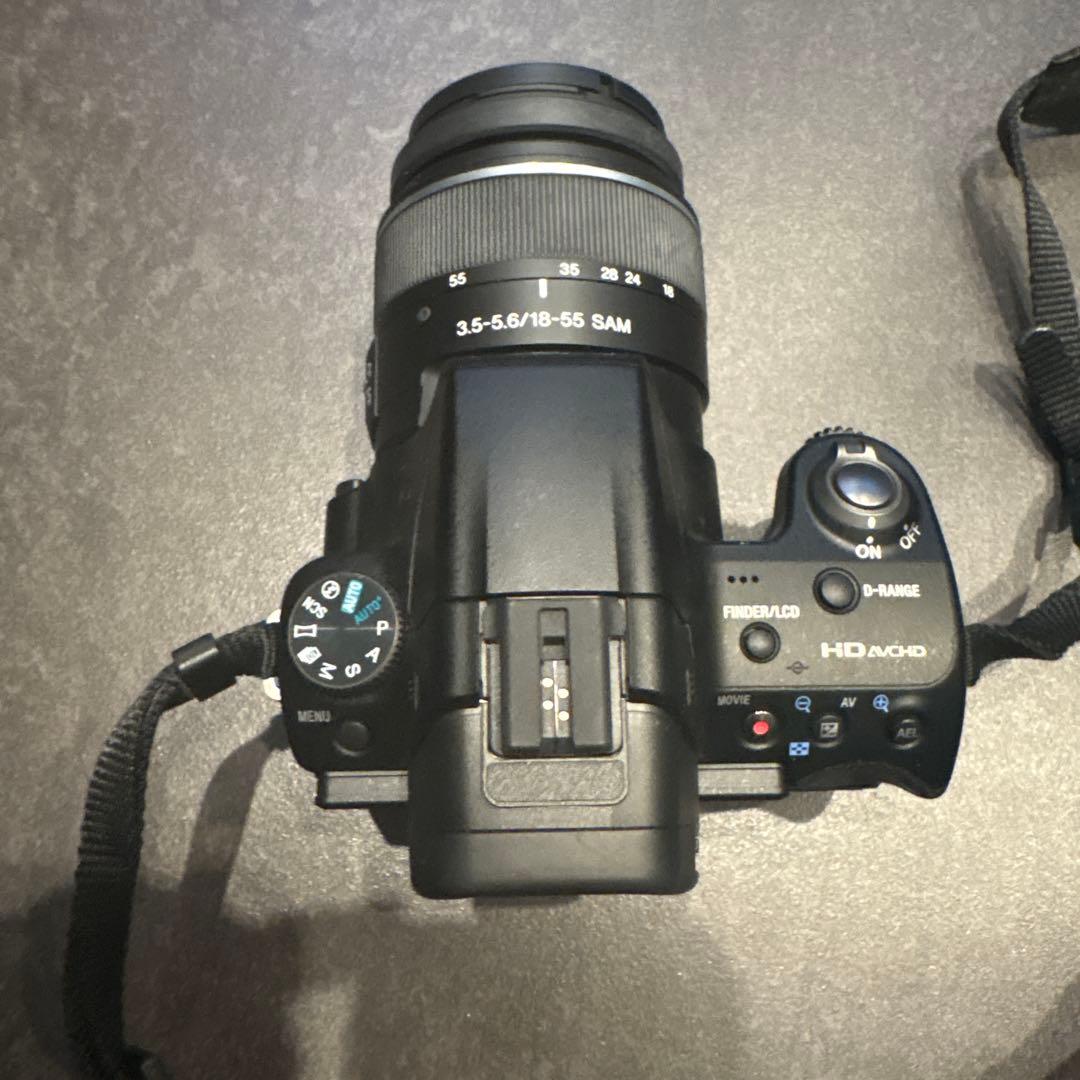お買い得SONY α55 デジタル一眼レフカメラ レンズ付き（バッテリー無し）