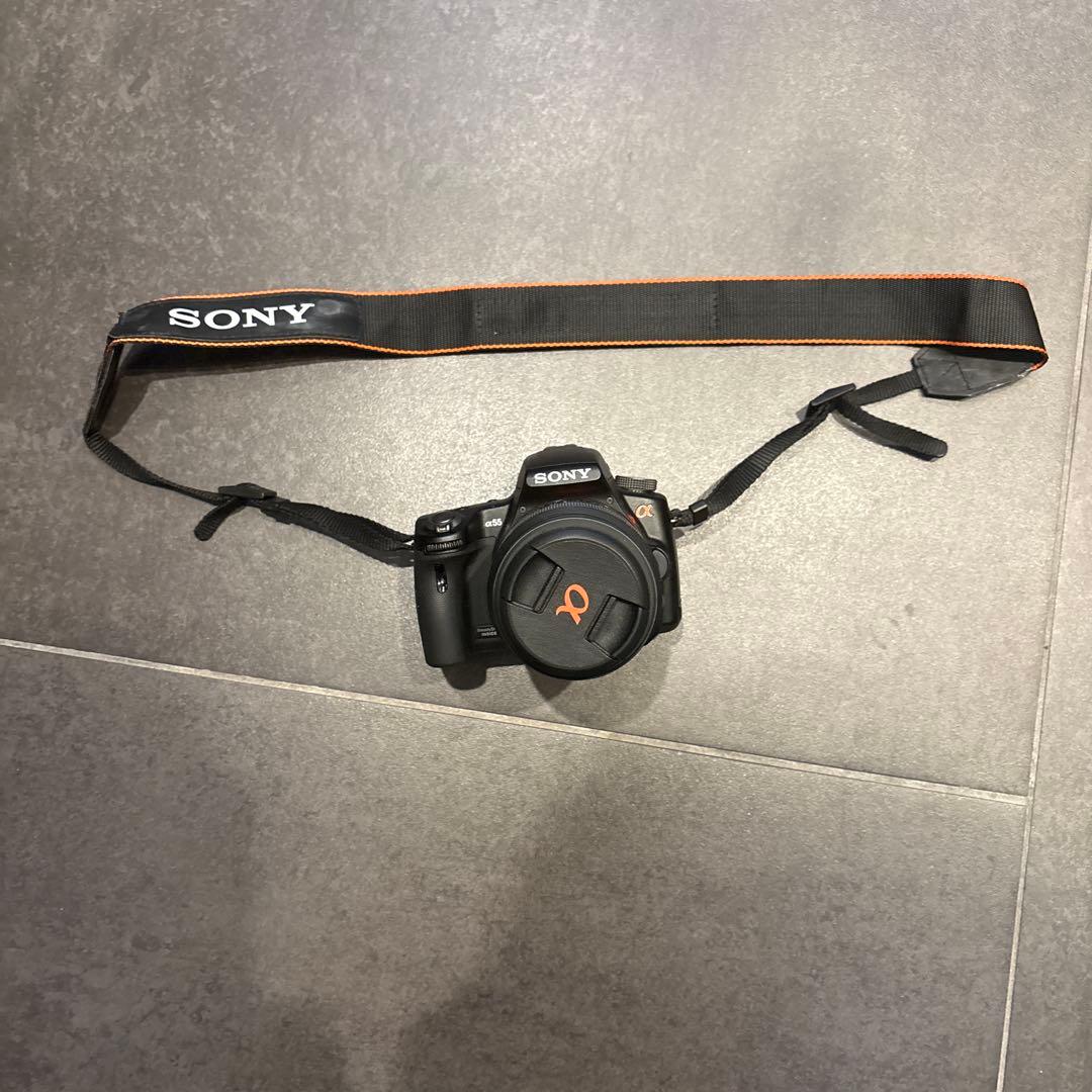 お買い得SONY α55 デジタル一眼レフカメラ レンズ付き（バッテリー無し）