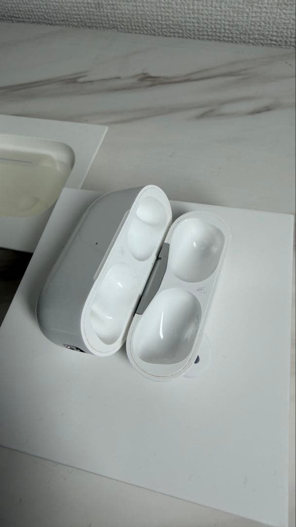 AirPods Pro (第2世代) ワイヤレスイヤホン