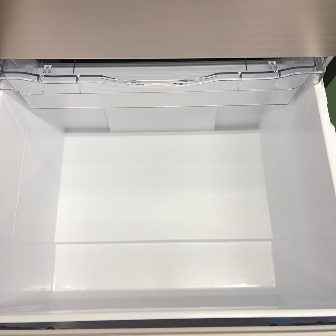 959 2024年製　日立　ゴールドカラー　３ドア　 使用日数1ヶ月　極美品