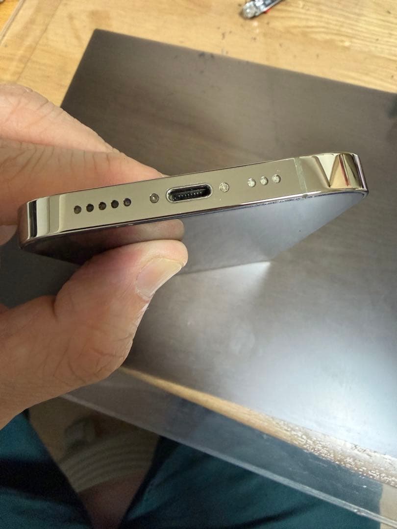 Apple iPhone 14 Pro ゴールド 本体　256GB