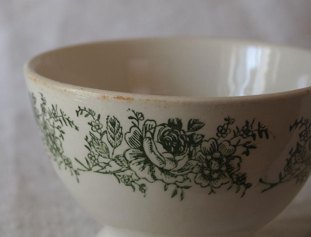 薔薇の花の模様 カフェオレボウル 直径9.7cm スペイン古陶 /K449
