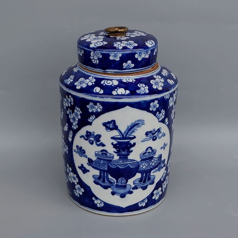 青花氷梅博古紋帯蓋茶壺 茶道具 中国茶器 置物 景徳鎮 陶磁器 工芸品 美術品