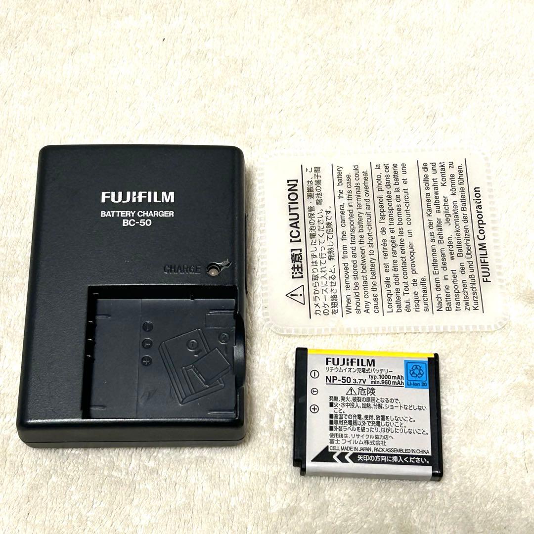 【動作確認済】富士フイルム FinePix F100fd Fシリーズ シルバー