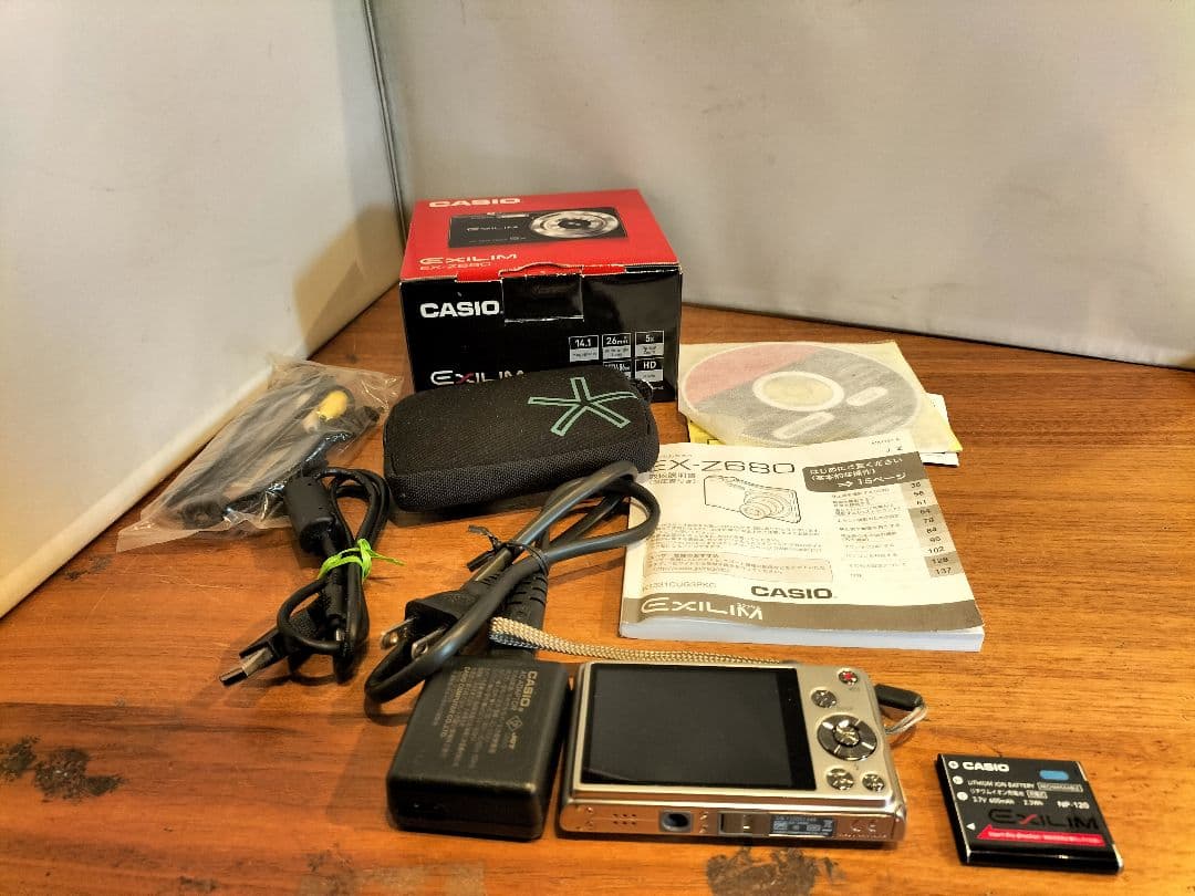 CASIO デジタルカメラ EXILIM EX-Z680