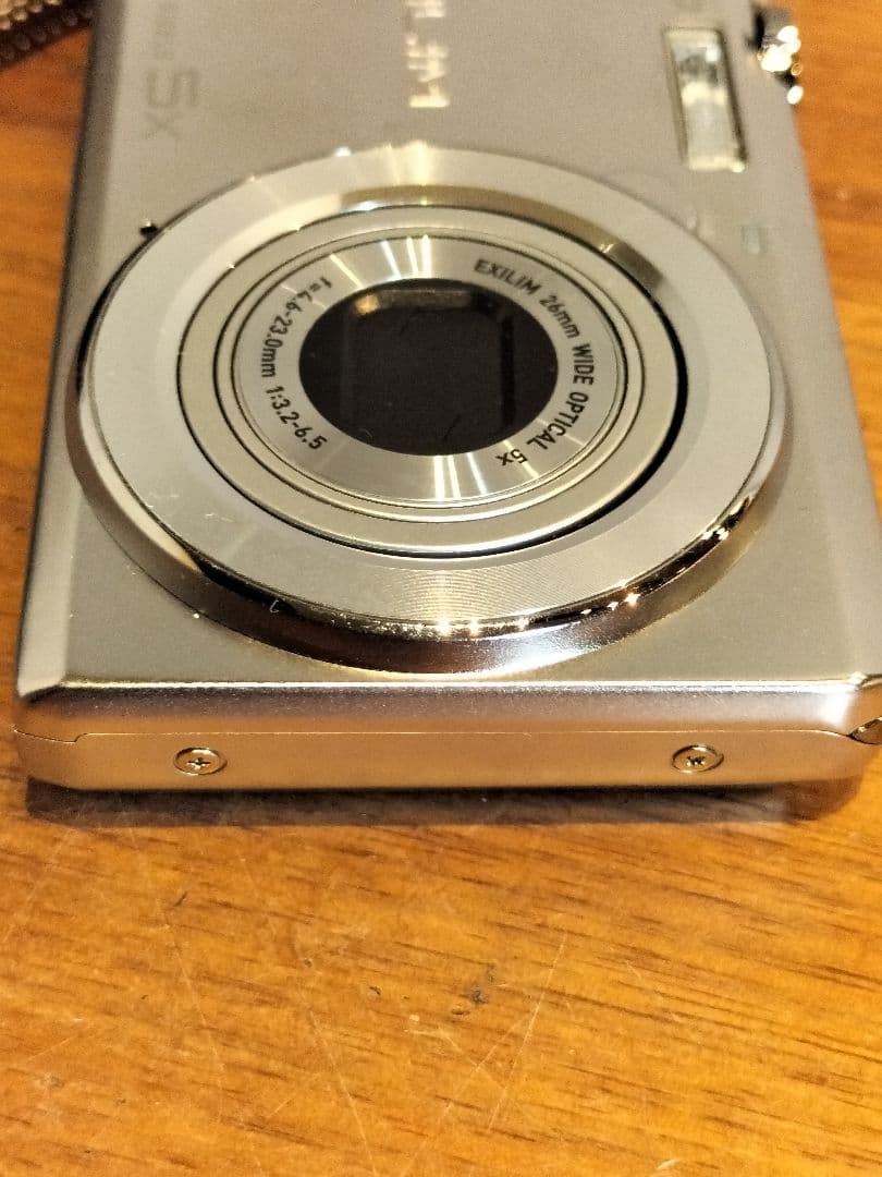 CASIO デジタルカメラ EXILIM EX-Z680