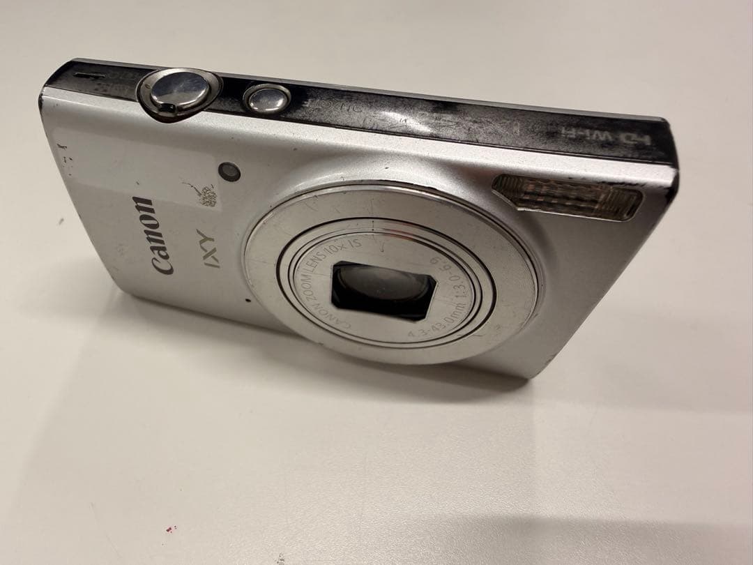Canon IXY210 ジャンク　デジタルカメラ