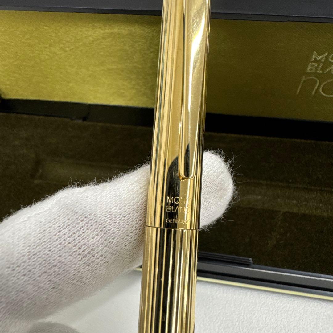 Mont Blanc 万年筆　ゴールド