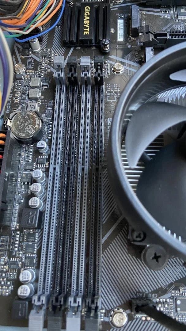 美品 Ryzen 7 5700G ベアボーンキット Gigabyte B550M