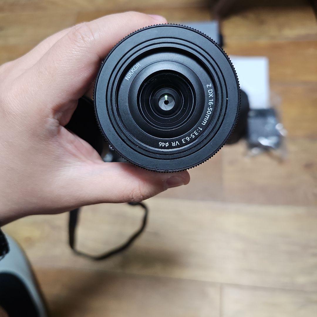 Nikon Z fc ミラーレス一眼 レンズ2本付