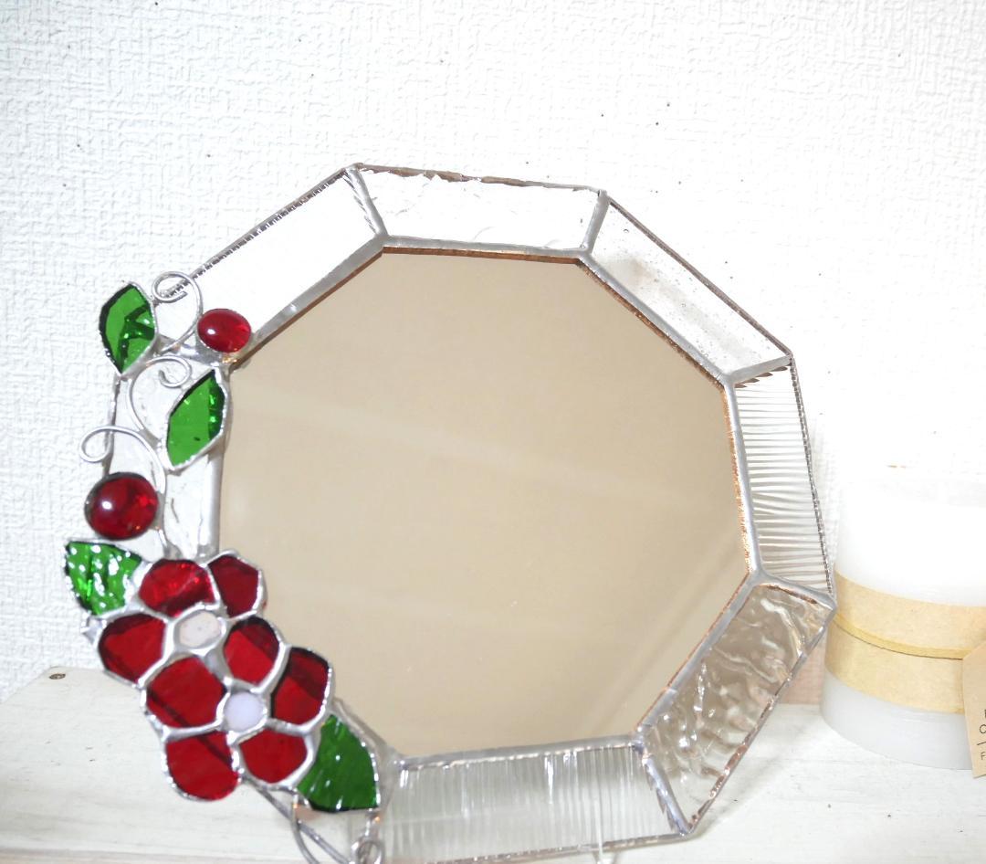 *:.。クリアベースの赤い花の八角形の鏡　(20size）　ステンドグラス