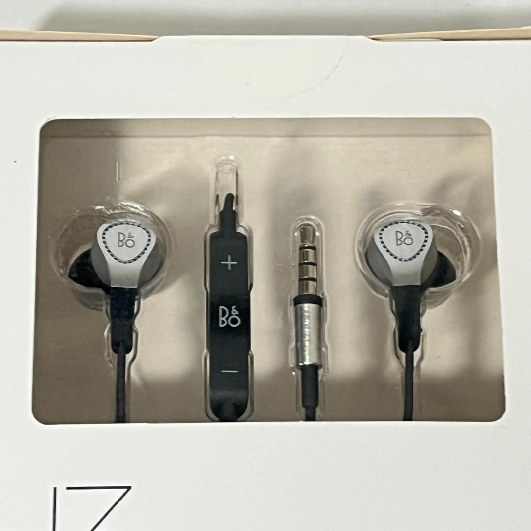 新品 Bang & Olufsen BeoPlay H3 インイヤーヘッドホン