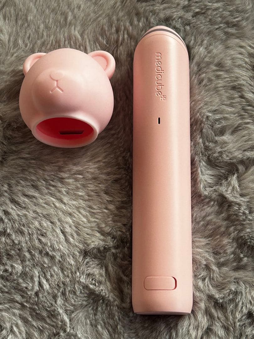 メディキューブ　美顔器　ピンク