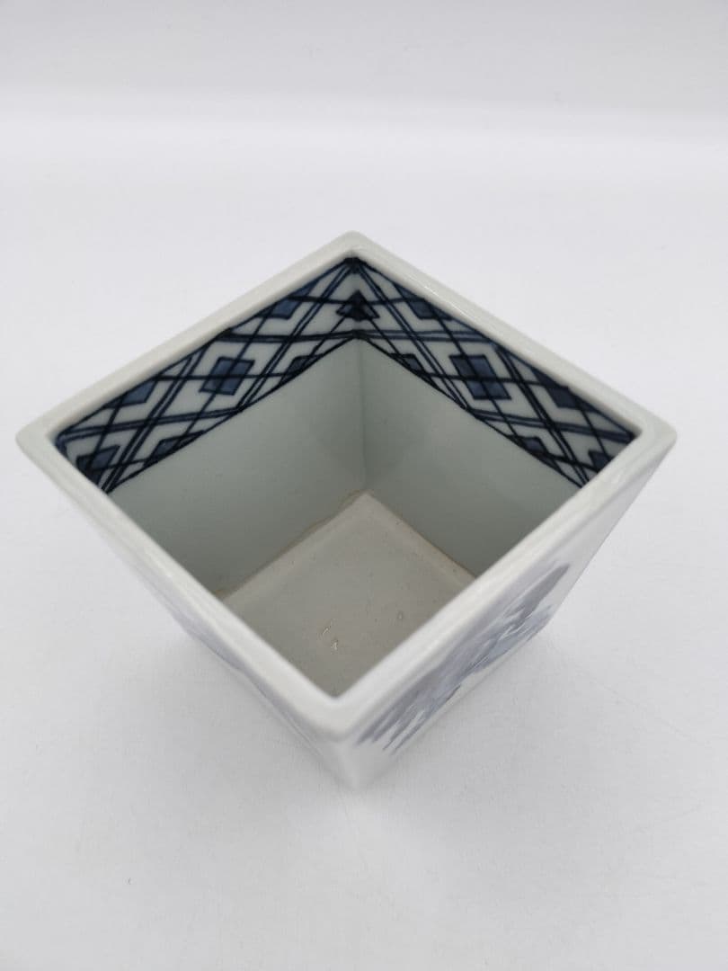 c242【新品・未使用】火入 染付 菱形 正倉院文様 田中寿宝 木箱 茶道具