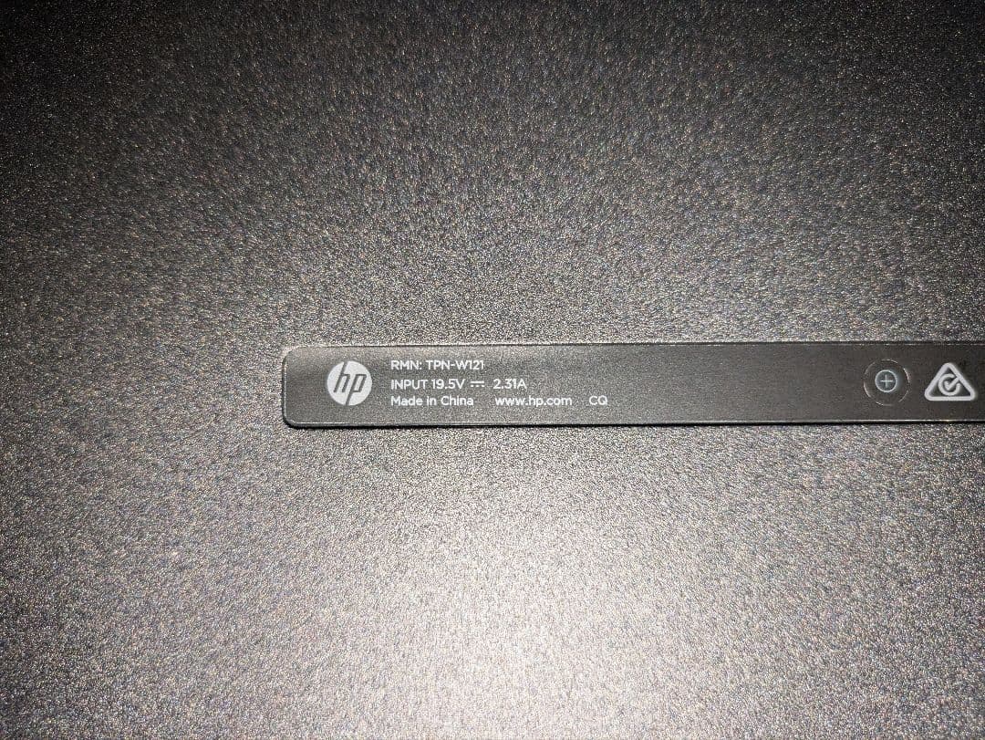 B*s様 大画面ノートPC HP TPN-W121