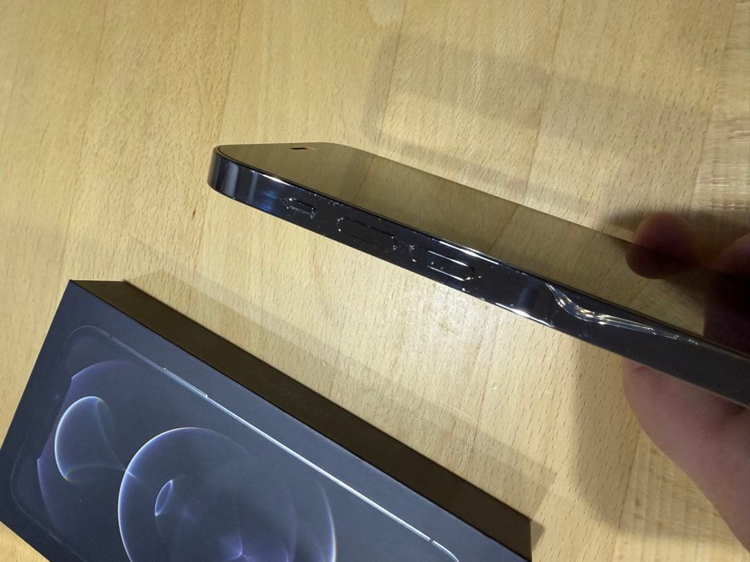 Apple iPhone 12 Pro グラファイト　SIMフリー