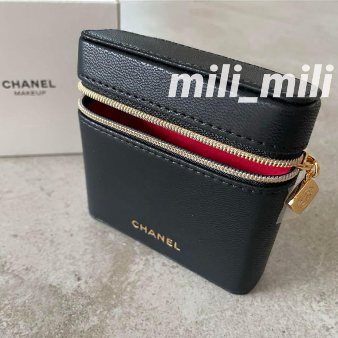 CHANEL／ミラー付きミニリップコスメポーチ　ノベルティ　シャネル