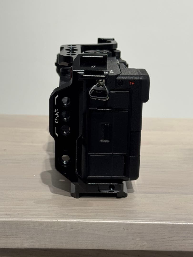 【美品】SONY α7CR｜使用少（100回未満）｜ほぼ室内使用｜付属品あり