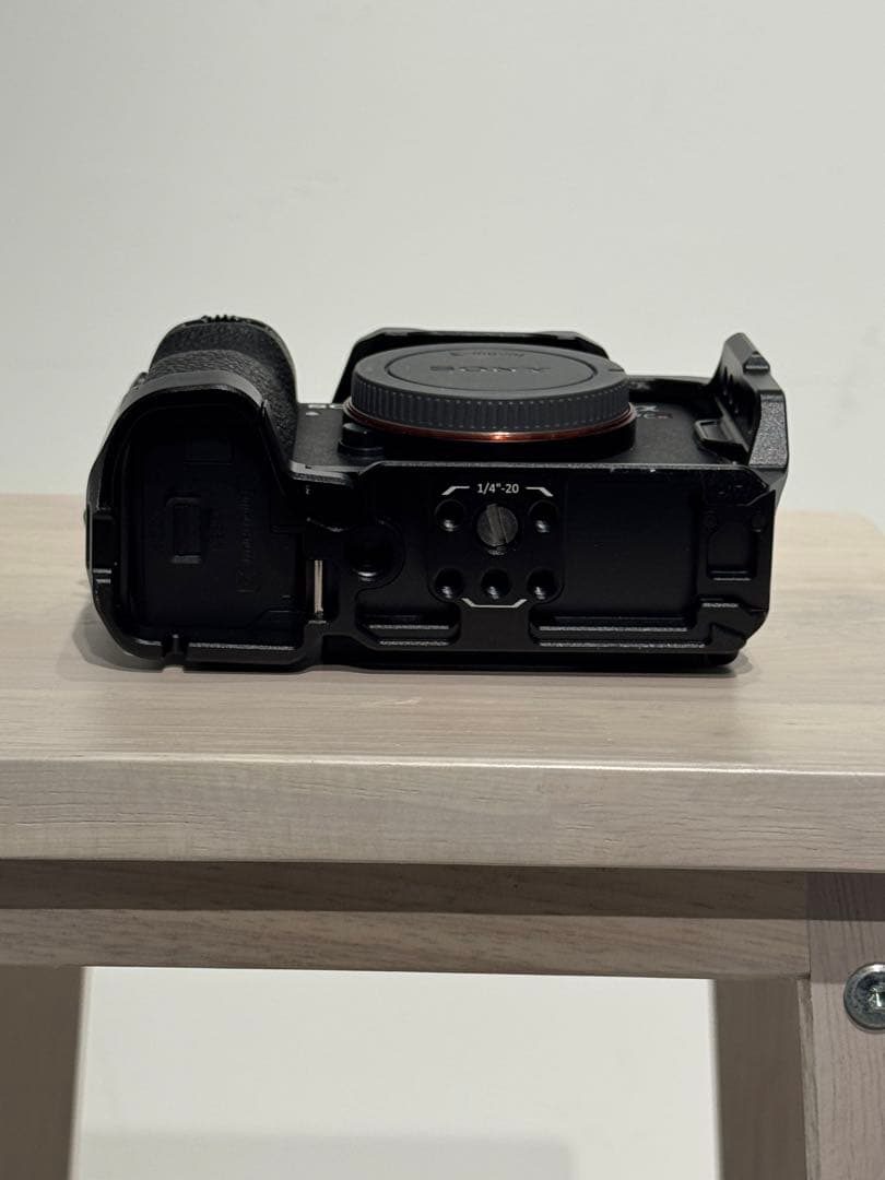 【美品】SONY α7CR｜使用少（100回未満）｜ほぼ室内使用｜付属品あり