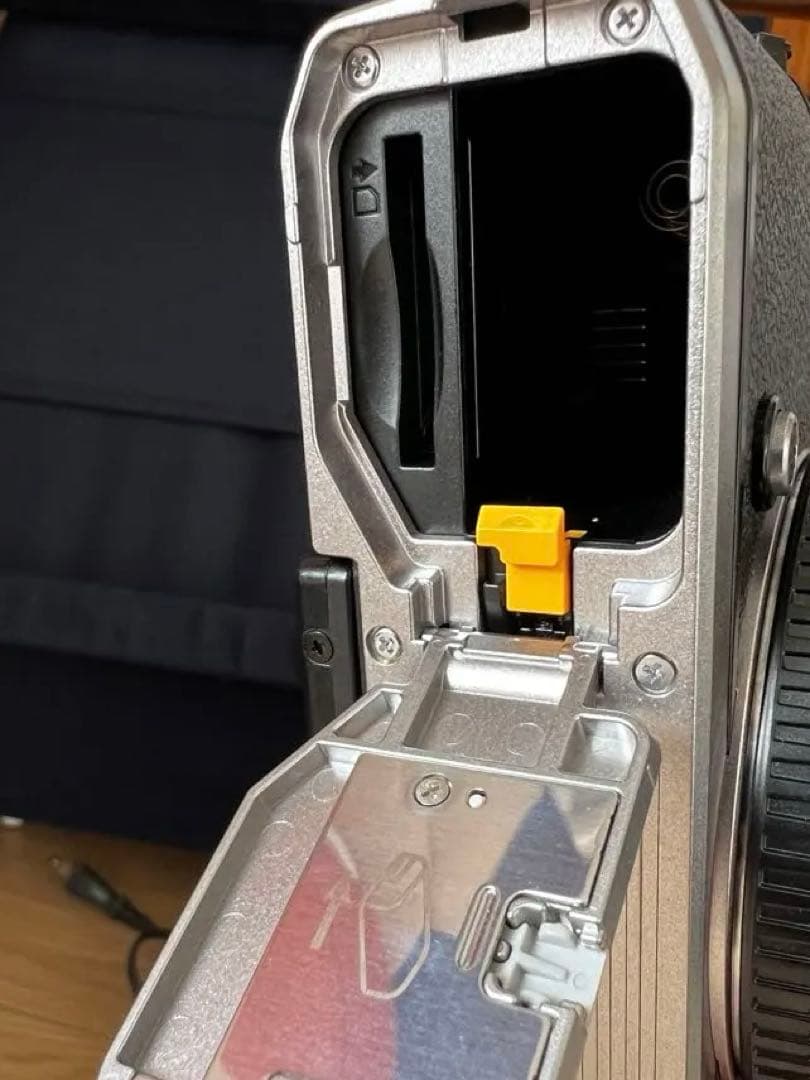 Nikon Z fc ミラーレスカメラ　ボディのみ　付属品