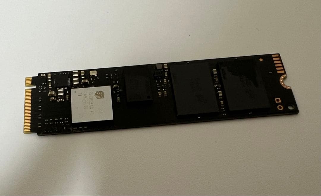 内蔵型SSD Crucial P1 1000GB NVMe M.2 SSD