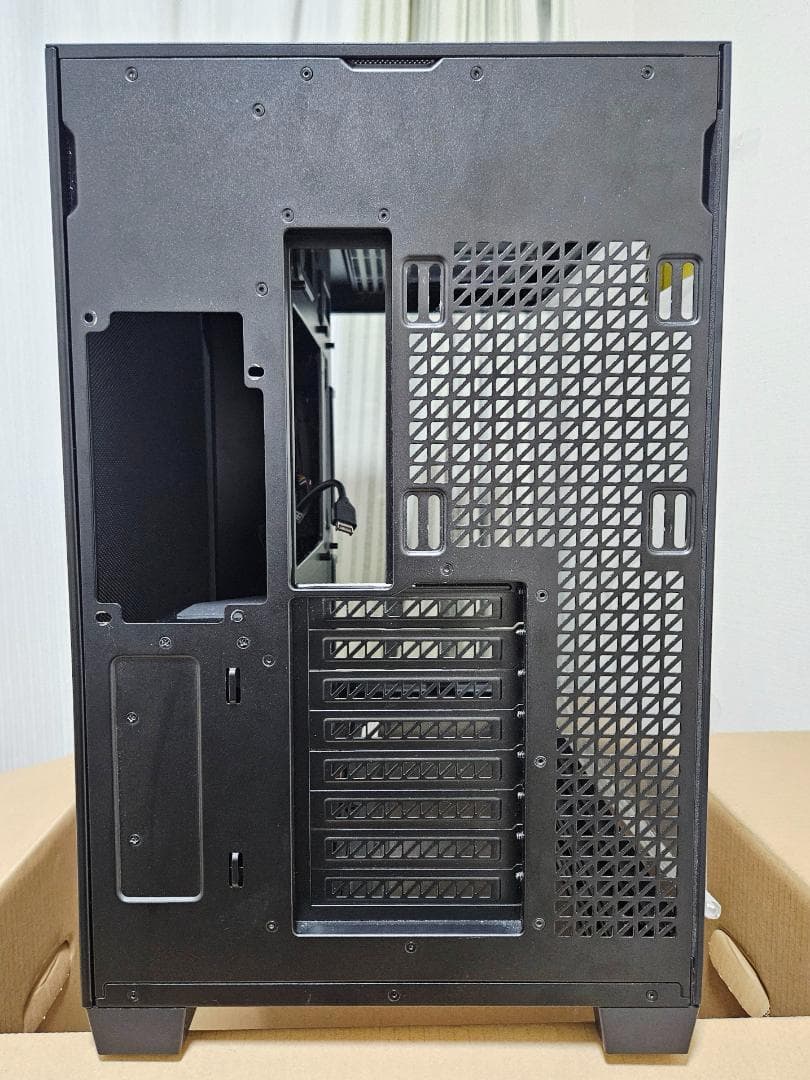 Antec C8 フルタワーケース