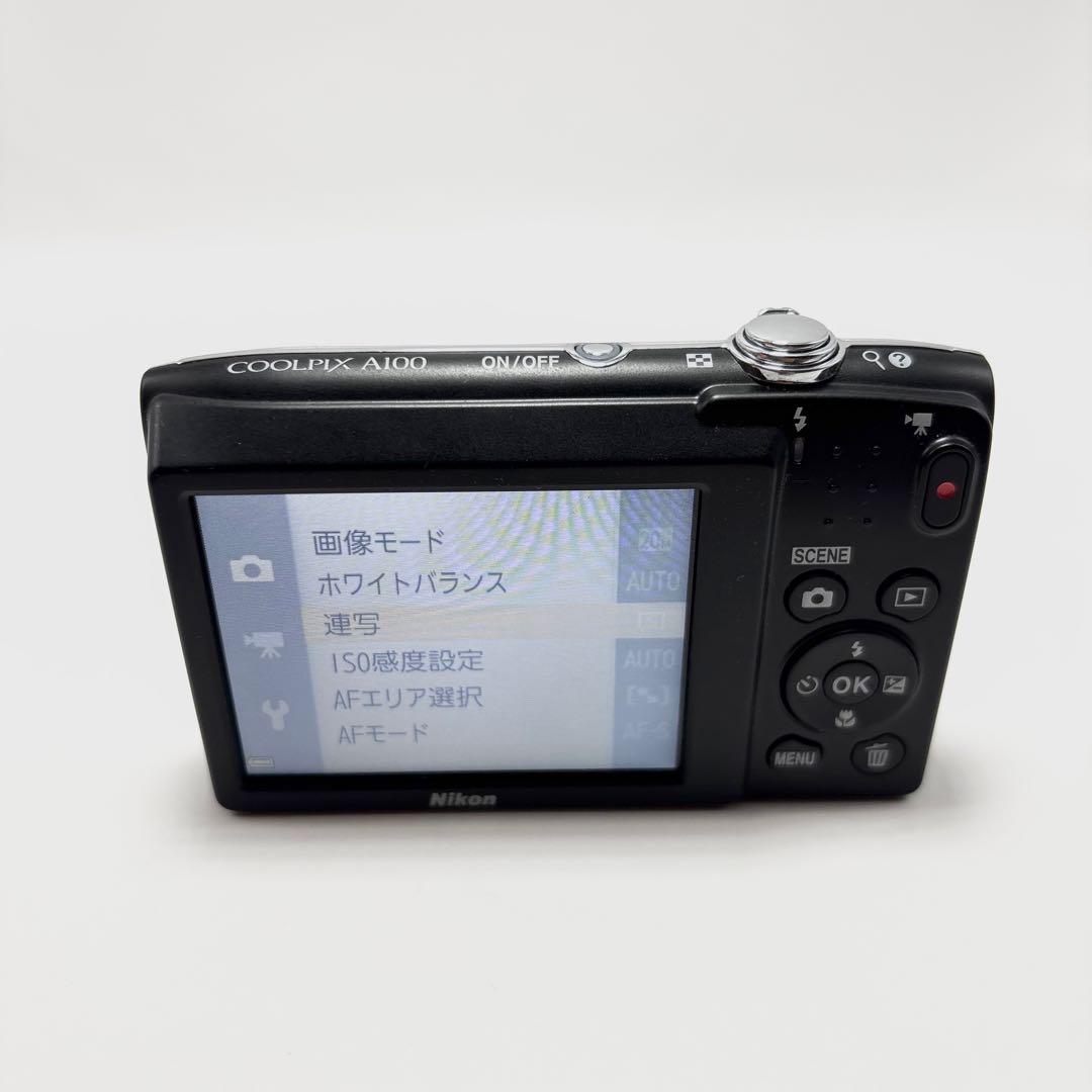 【極美品】Nikon COOLPIX A100 シルバー デジタルカメラ